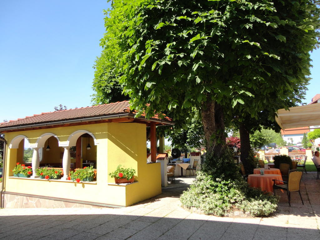Business-Hotel Stockinger Ansfelden Exterior foto