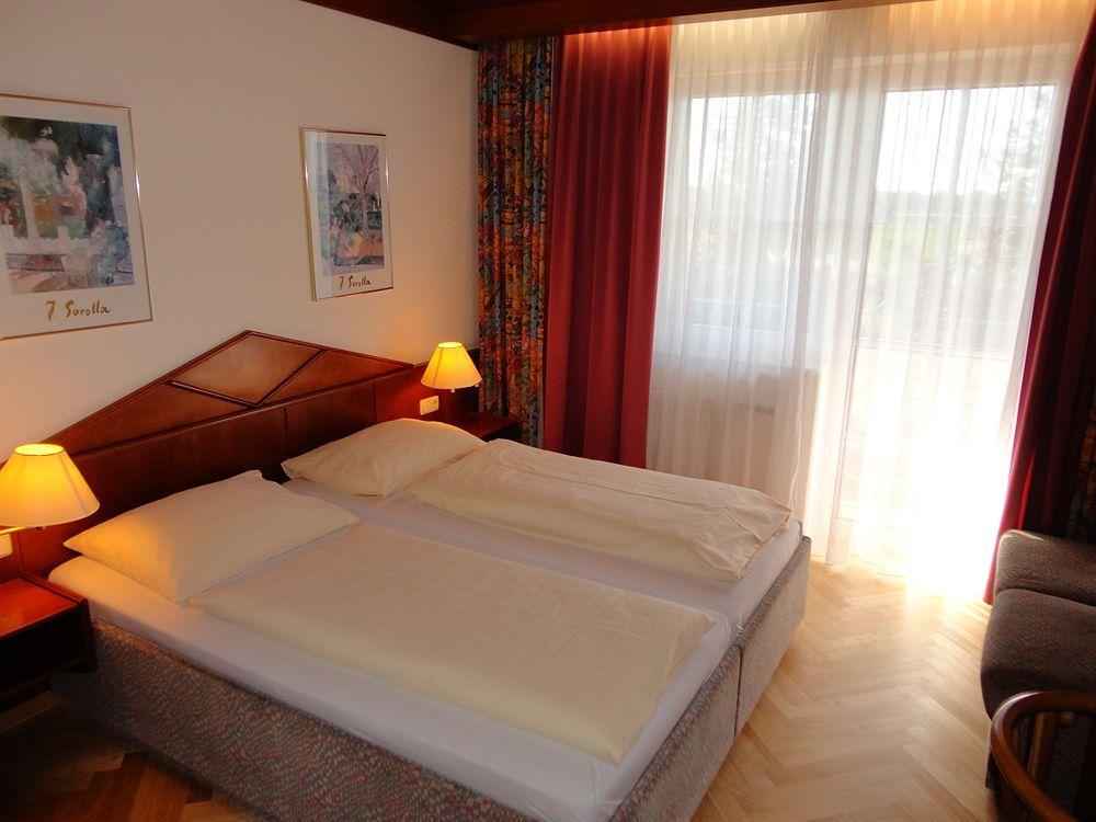 Business-Hotel Stockinger Ansfelden Exterior foto